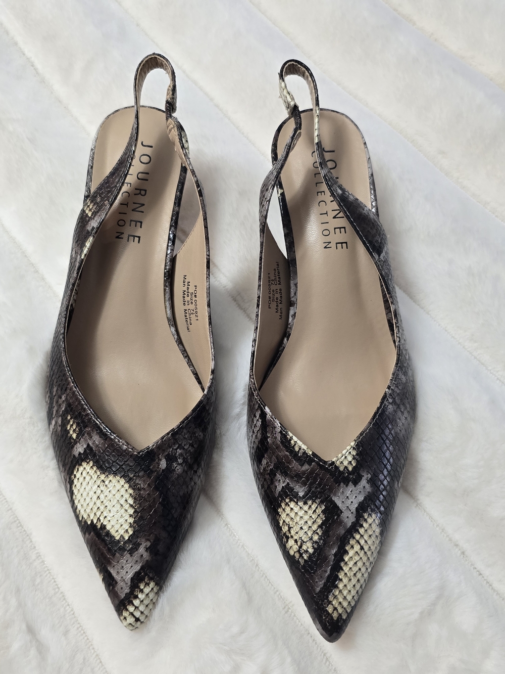 Journee Collection Snake-Print Pointed Slingback Flats in Brown and Cream